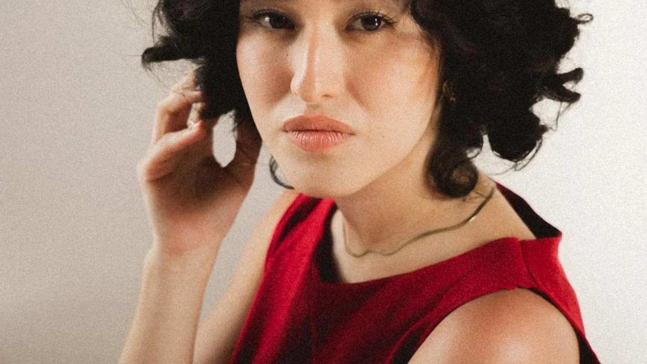 林石美头像